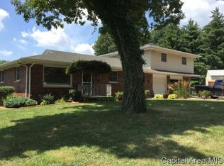 315 Clear Creek Rd, Dawson, IL 62520