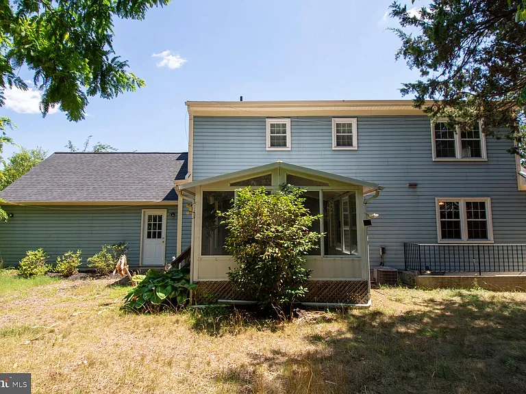 11940 Galaxy Ln — Photo 6