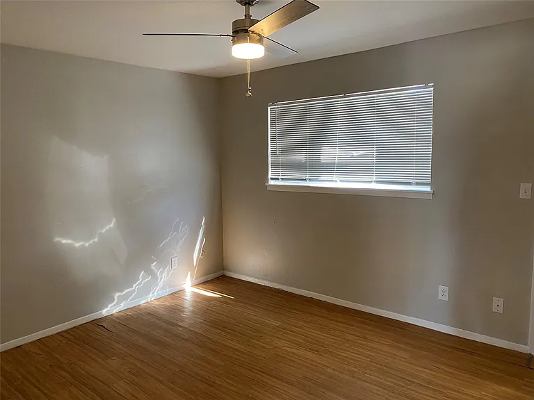 1053 Linde St #1061 — Photo 5