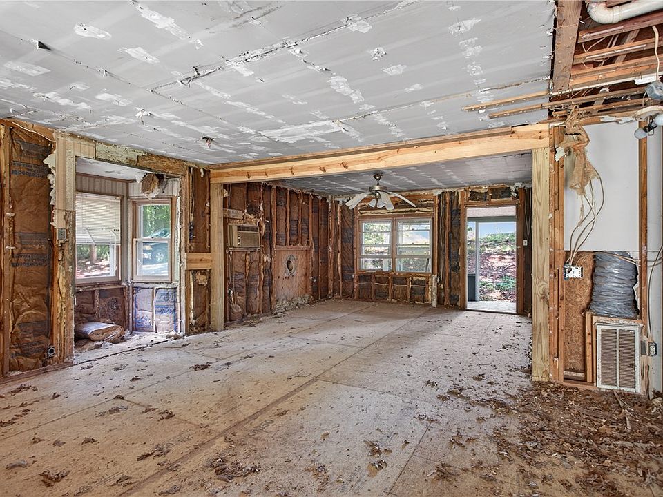 10th image of 1152 Swan Ln