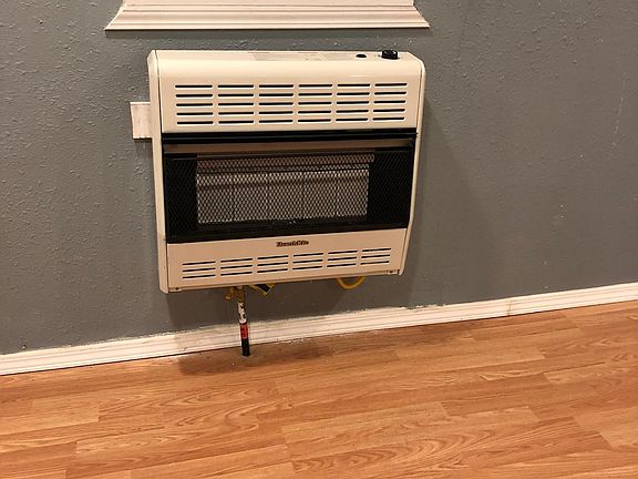 Large living and dinning area