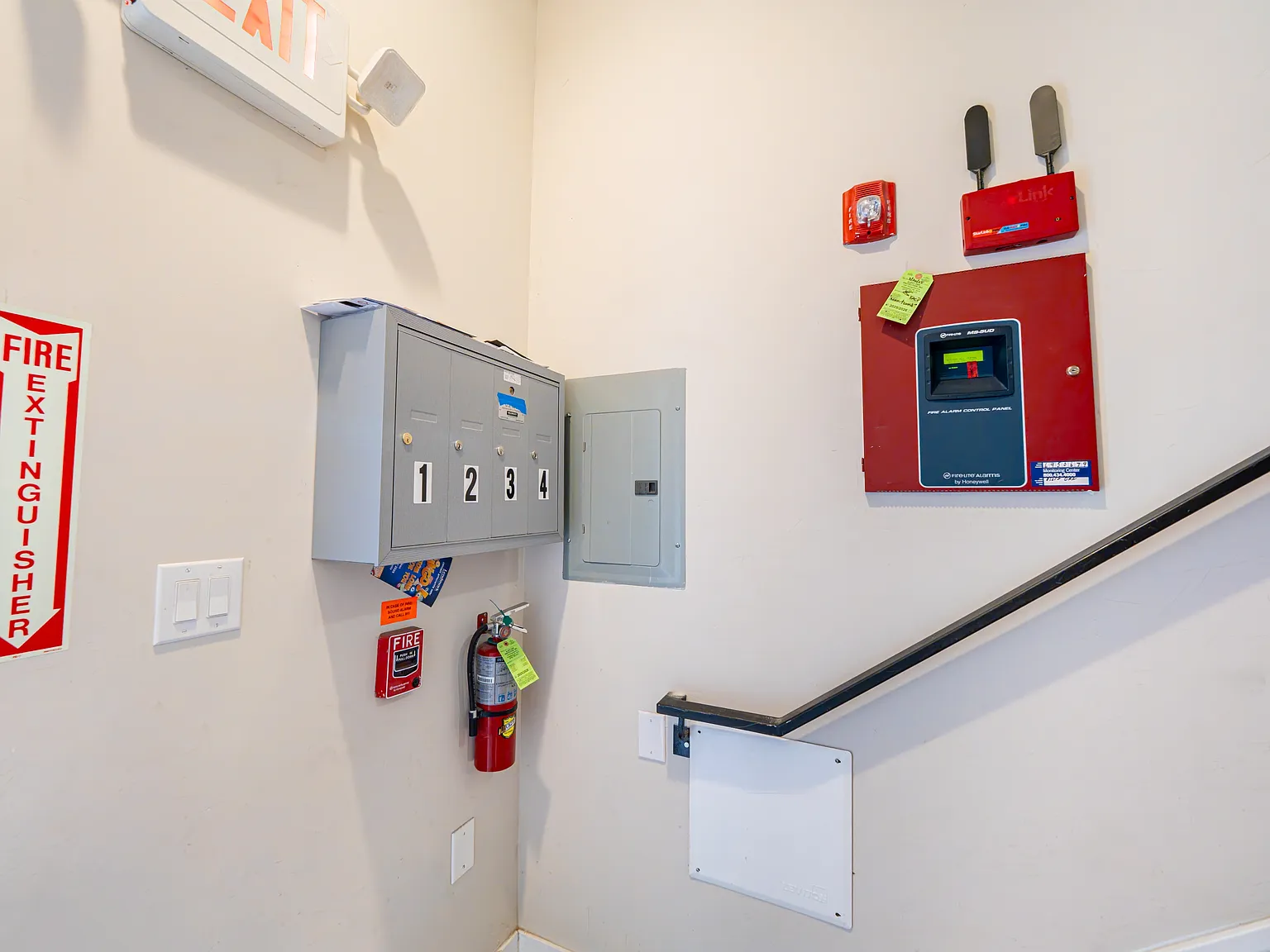 113 Gay Street - 3rd — Photo 4