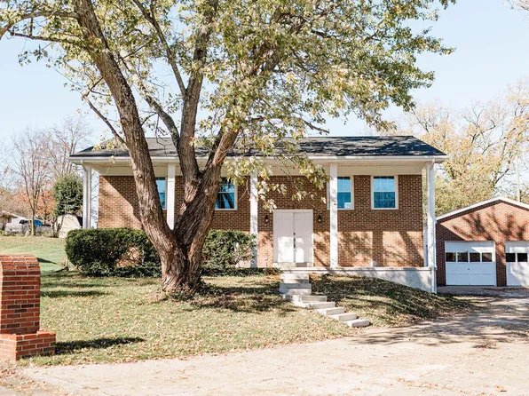 120 Village Ct, Winchester, KY 40391