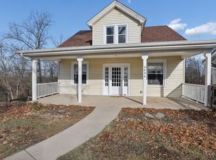 4046 Boomer Rd, Cincinnati, OH 45247