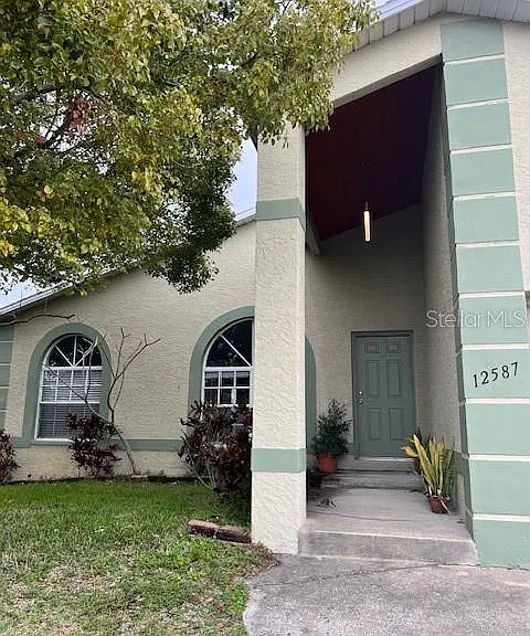 12587 Park Blvd — Photo 1