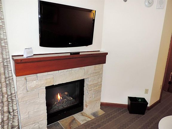4th image of 400 Squaw Creek Rd #541-543