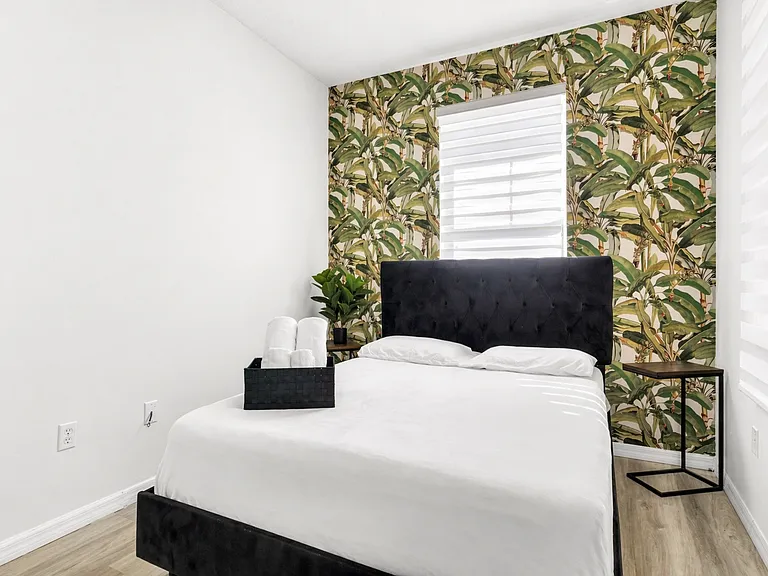 5492 Paradise Cay Cir — Photo 13