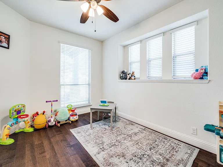 1616 George Ln — Photo 21