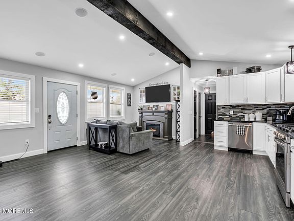 2nd image of 655 Ellicott Avenue