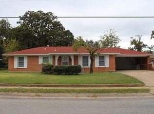 320 9th St SE, Paris, TX 75460