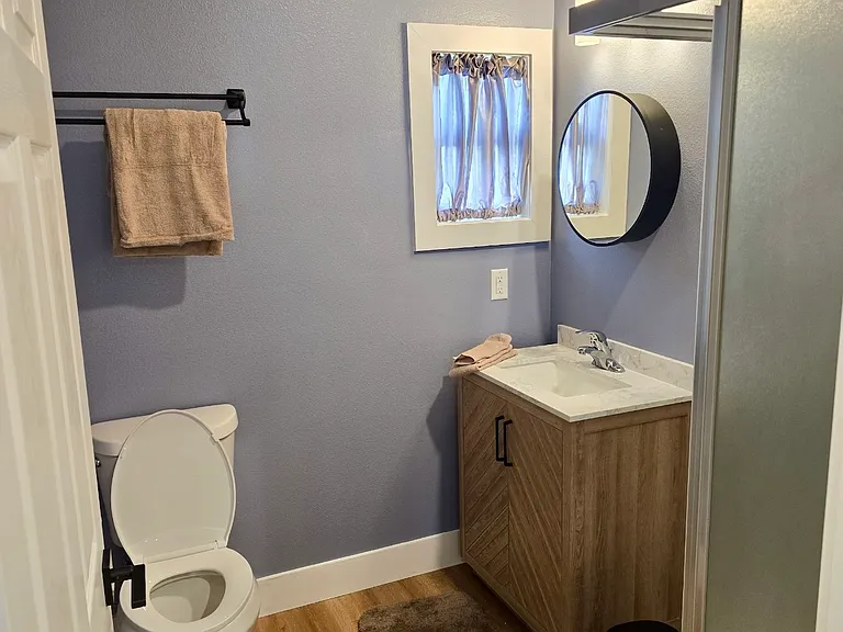 704 S Lakeshore Blvd #5 — Photo 3