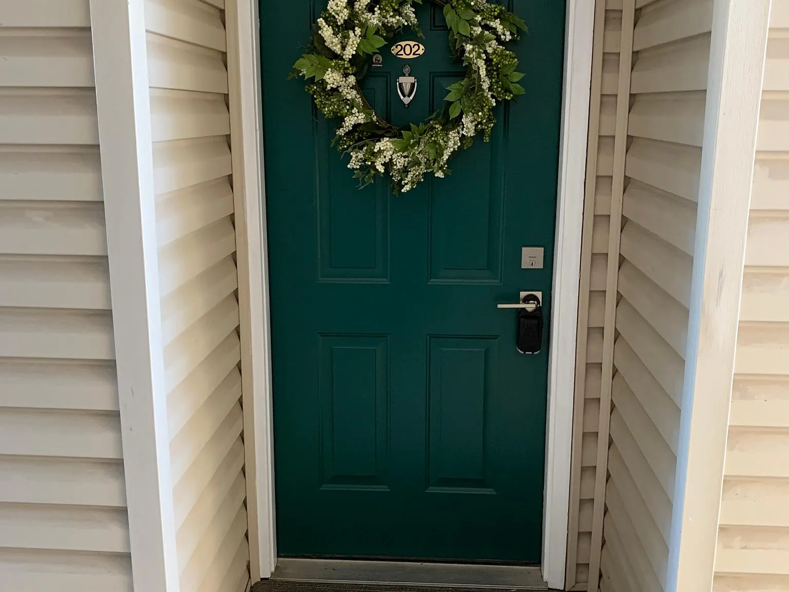 3 bed, 1264 sqft, $2,000 — Photo 4