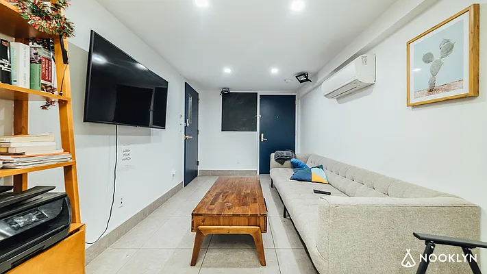 Rented by Nooklyn NYC LLC | media 28