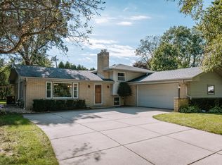 14655 Santa Rosa Dr, Brookfield, WI 53005