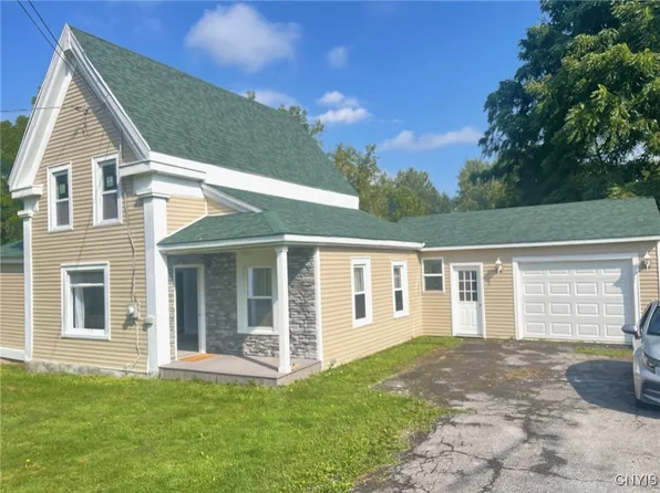 699 Lamson Rd, Baldwinsville, NY 13027
