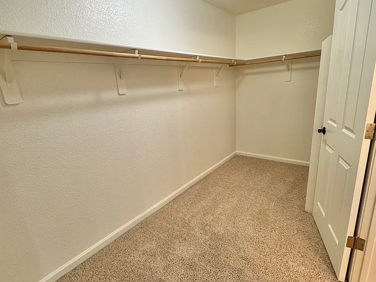 2520 Napoli Dr — Photo 23