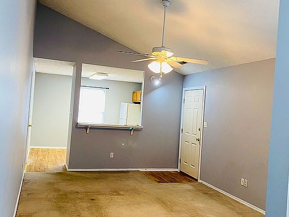 5th image of 2427 Southtown Blvd