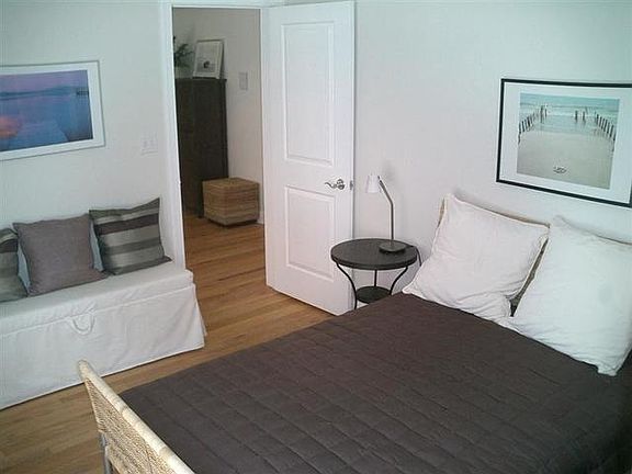 3rd image of 1228 Elmwood Ave APT 2E