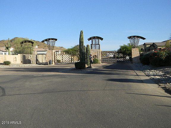 2nd image of 34213 N Paseo Grande Dr