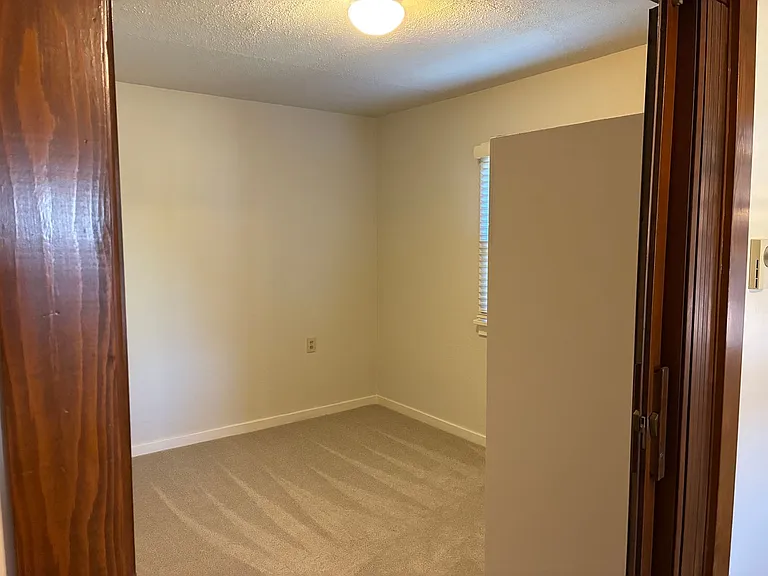 125 E Cedar St — Photo 4