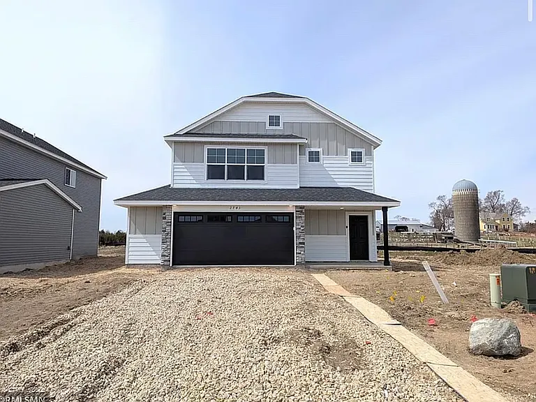 8861 Legacy Bay Dr NE — Photo 2