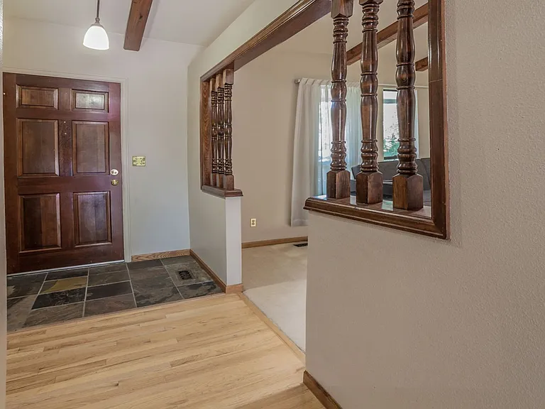 2538 Creekwood Dr — Photo 5