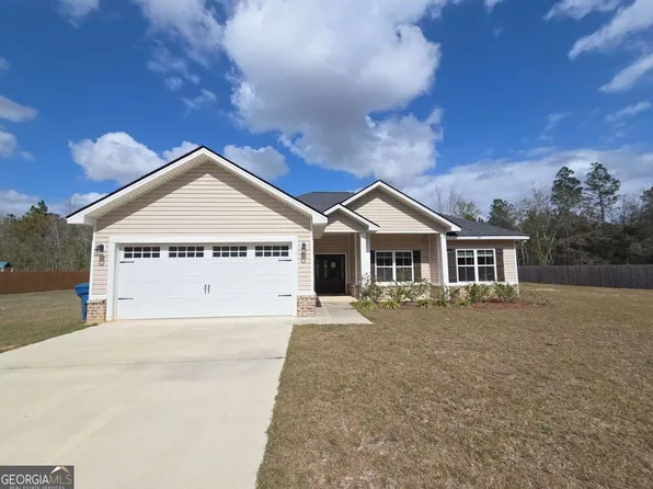 144 Linden Dr, Jesup, GA 31545