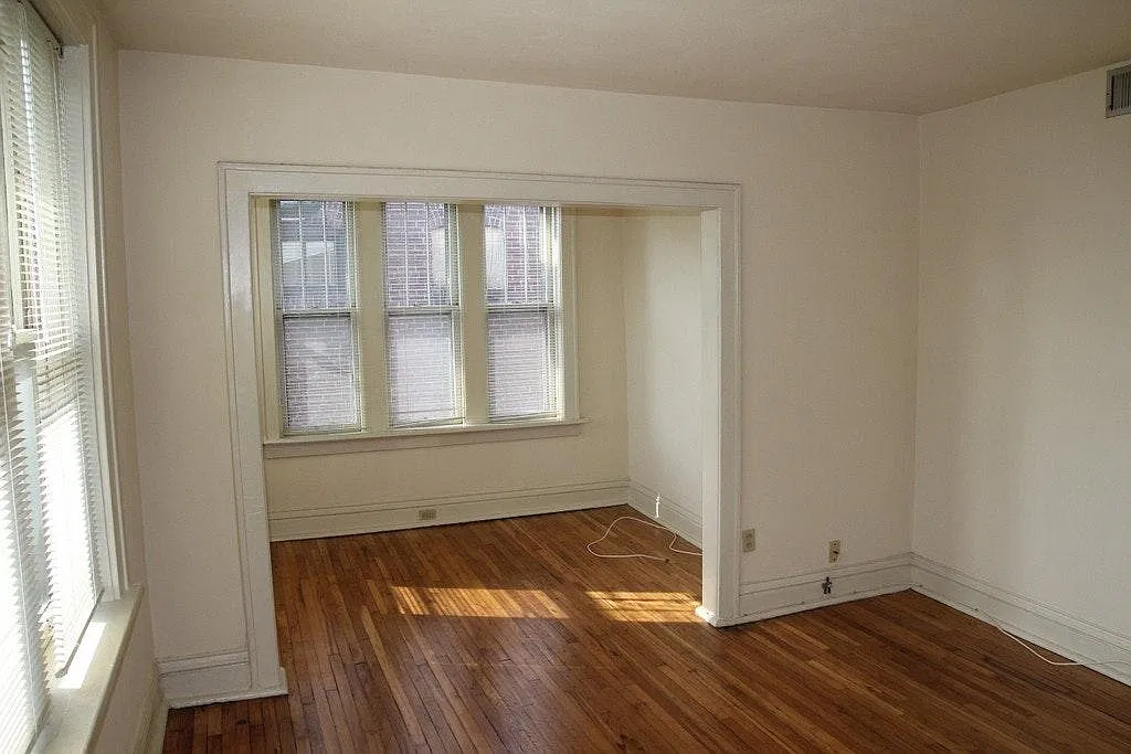 2 bed, 1400 sqft, $1,295 — Photo 4