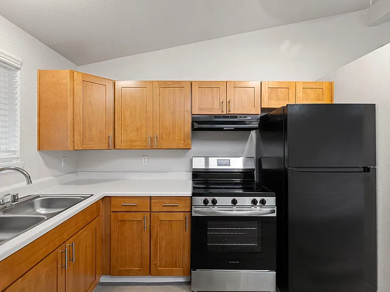 Manhattan Apartments - Normandy Park — Photo 80