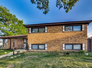 9240 Merrill Ave, Morton Grove, IL 60053
