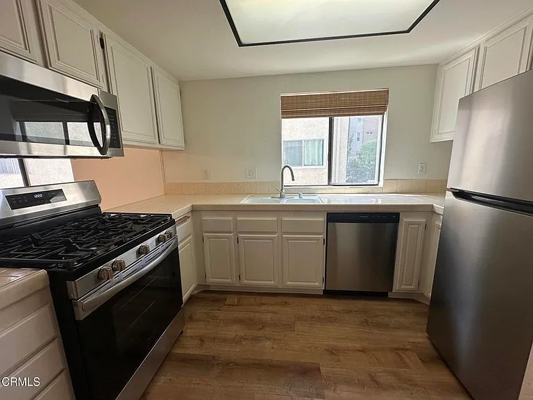32 N 3rd St #F — Photo 11