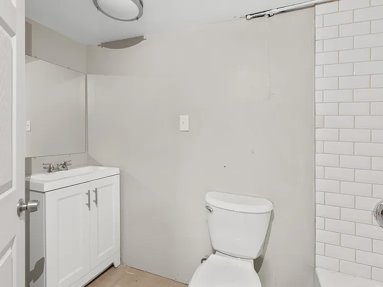 9866 Nolte Ave — Photo 16