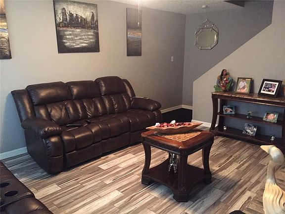 2nd image of 1309 Copper Meadow Dr