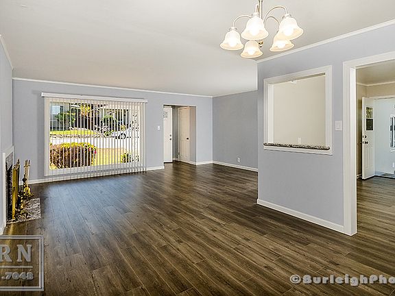 3rd image of 520 Hawthorne Ave