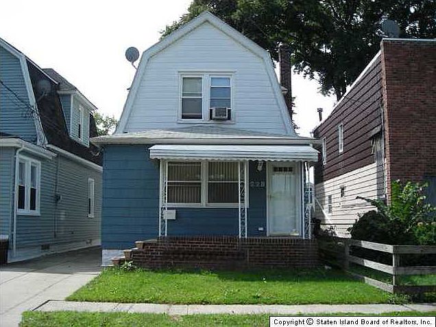 1st image of 228 Wiman Ave