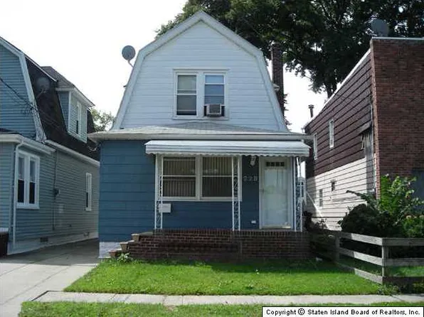 228 Wiman Ave, Staten Island, NY 10308