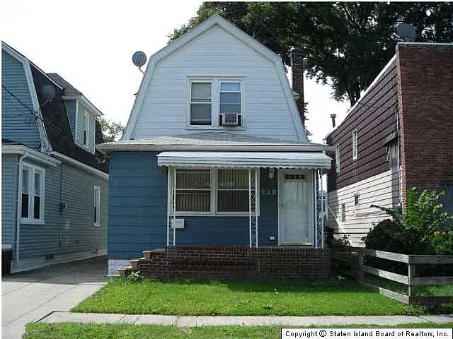 228 Wiman Ave photo 1
