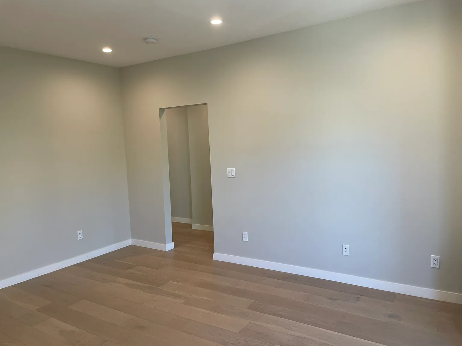 2 bed, $7,300 — Photo 4
