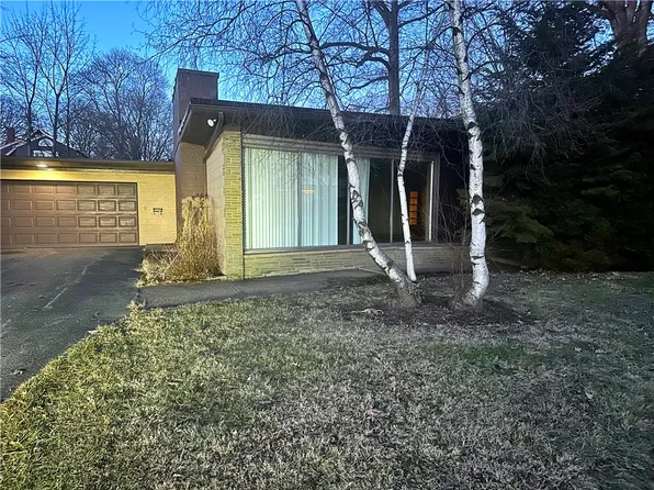 111 E Hazelcroft Ave, New Castle, PA 16105
