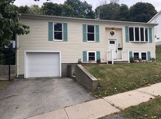 11 Colonial Rd, Worcester, MA 01602