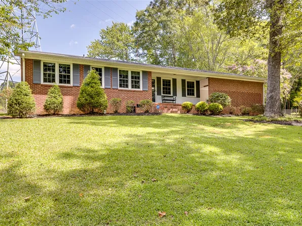 126 Cherokee Rd, Easley, SC 29642