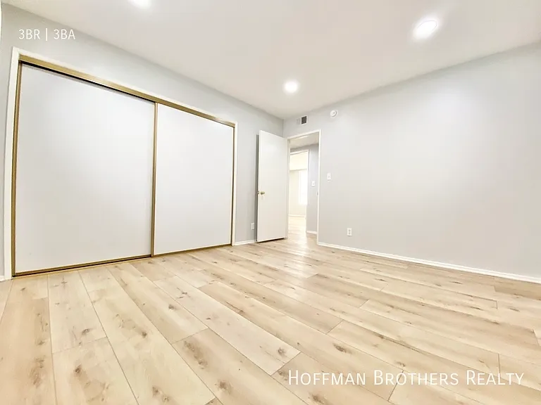 931 S Wooster St #4 — Photo 15