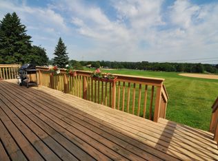 1757 Crestridge Ln, Eagan, MN 55122