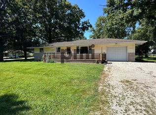 320 S Franklin St, Kansas, IL 61933