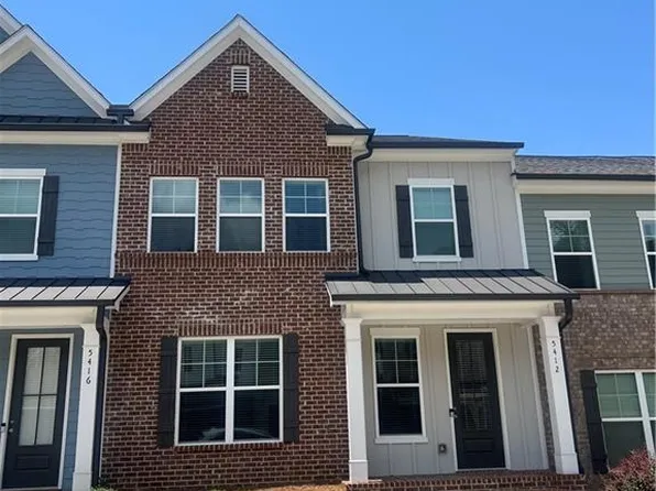 5412 Maple Grove Ln, Flowery Branch, GA