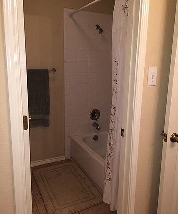 5th image of 501 Foxford Run Dr