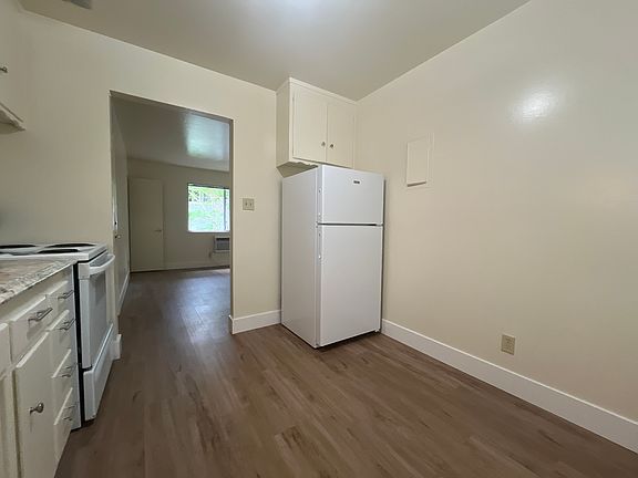 5th image of 1326 P St APT 11