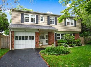 1436 Harland Rd, Seaford, NY 11783