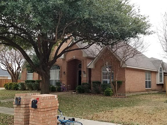2nd image of 10117 Forrest Dr