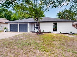 1020 Darnel Dr, Mesquite, TX 75149